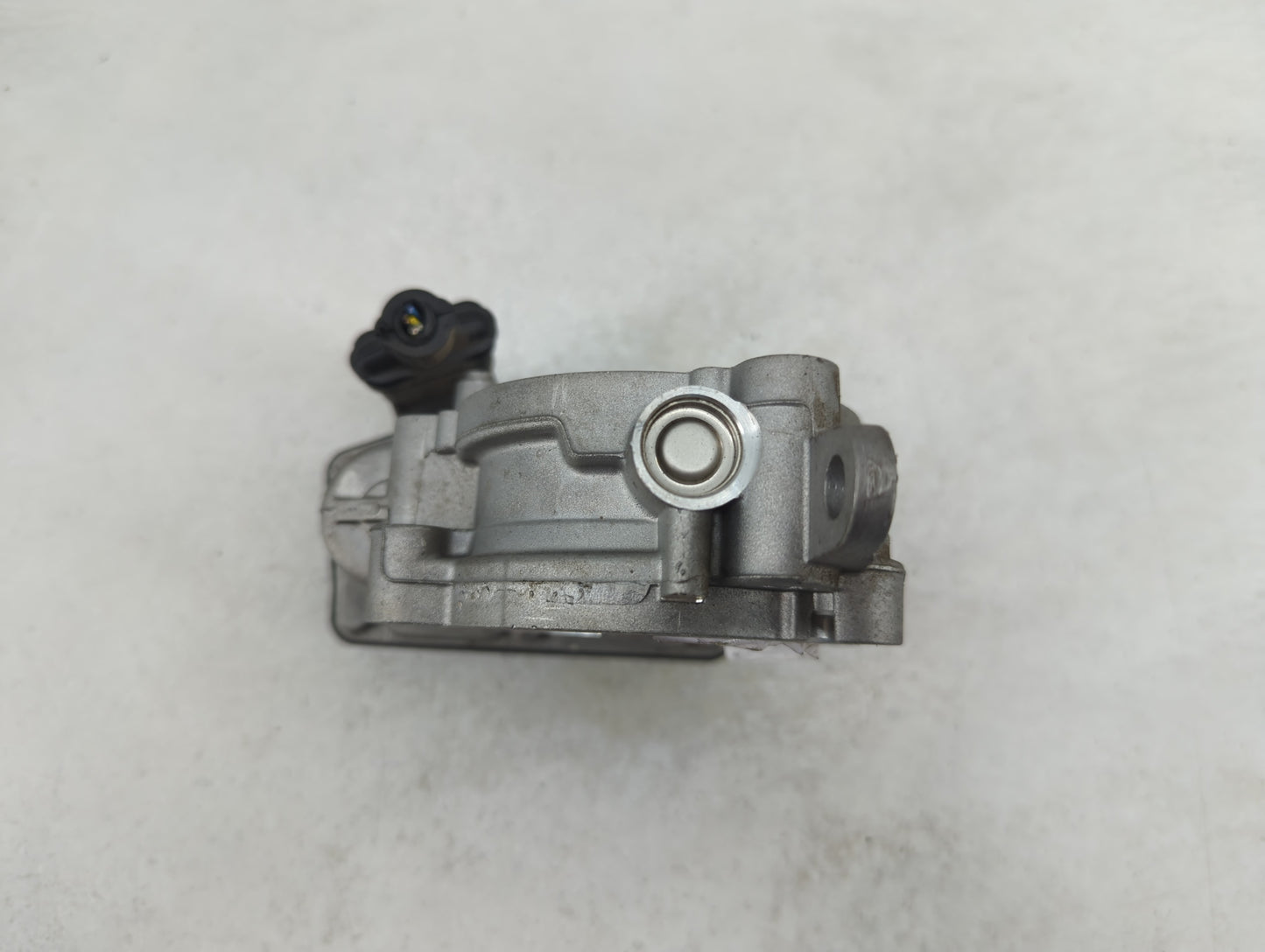 2017-2021 Bmw 330i Throttle Body P/N:8601651 A2C15021900 Fits Fits 2016 2017 2018 2019 2020 2021 2022 OEM Used Auto Parts - 