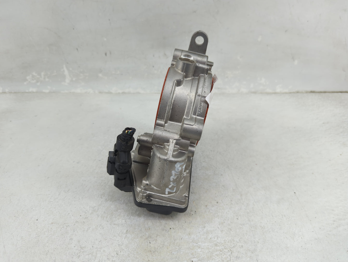 2017-2021 Bmw 330i Throttle Body P/N:8601651 A2C15021900 Fits Fits 2016 2017 2018 2019 2020 2021 2022 OEM Used Auto Parts - 
