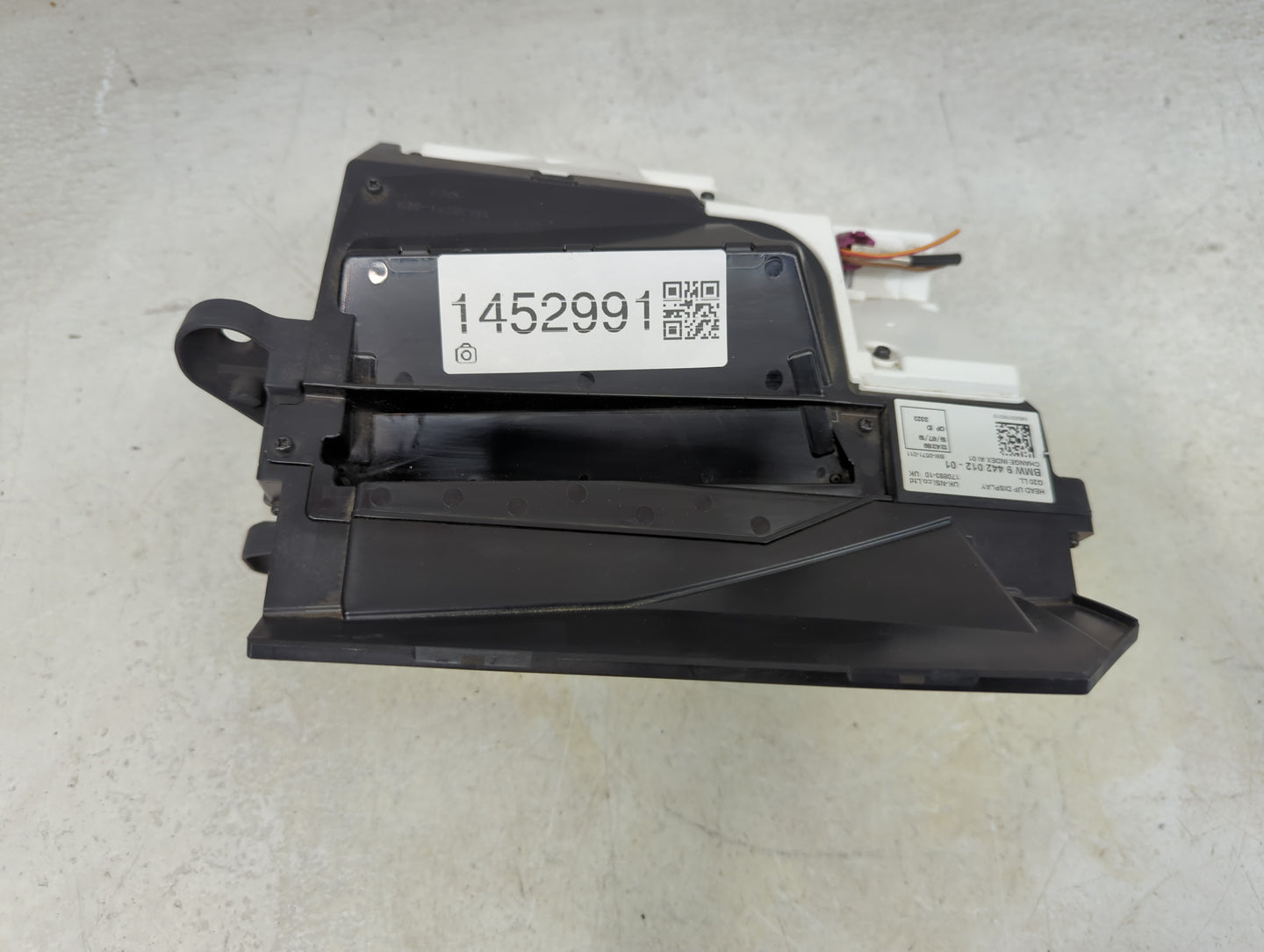 2019-2020 Bmw 330i Information Display Screen - Oemusedautoparts1.com