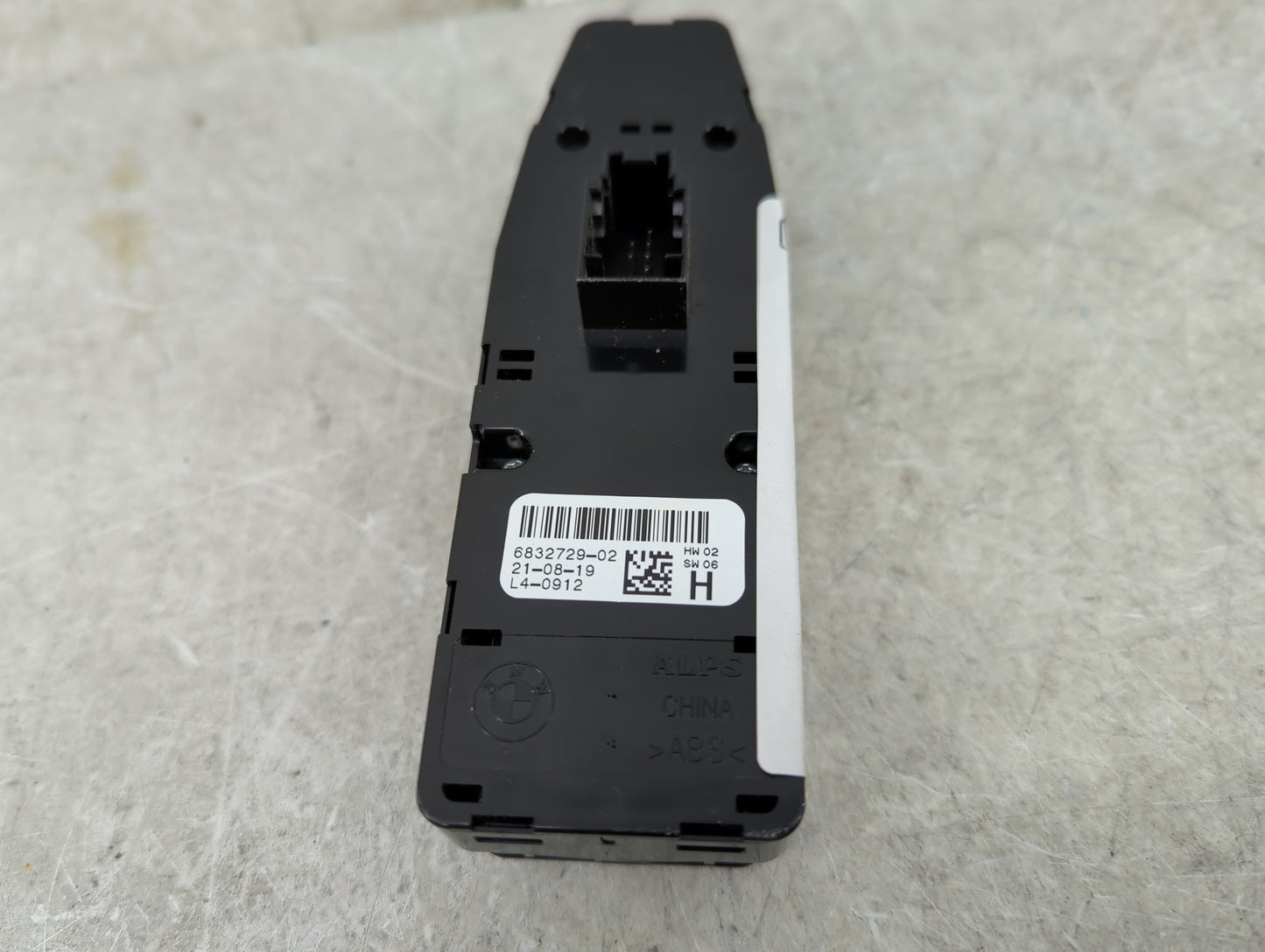 2020 Bmw 330i Master Power Window Switch Replacement Driver Side Left P/N:6832729-02 Fits OEM Used Auto Parts - Oemusedautop