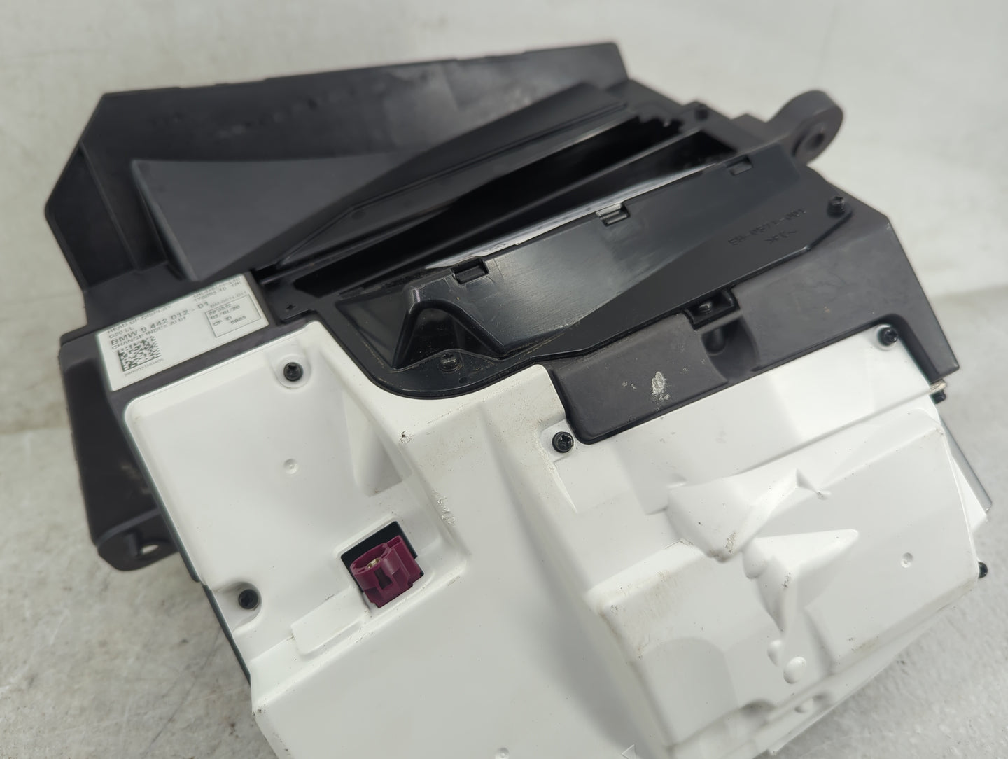 2019-2020 Bmw 330i Instrument Cluster Speedometer Gauges P/N:BM-0571-011 170893-10, 9 442 012 -01 Miles: Fits Fits 2019 2020