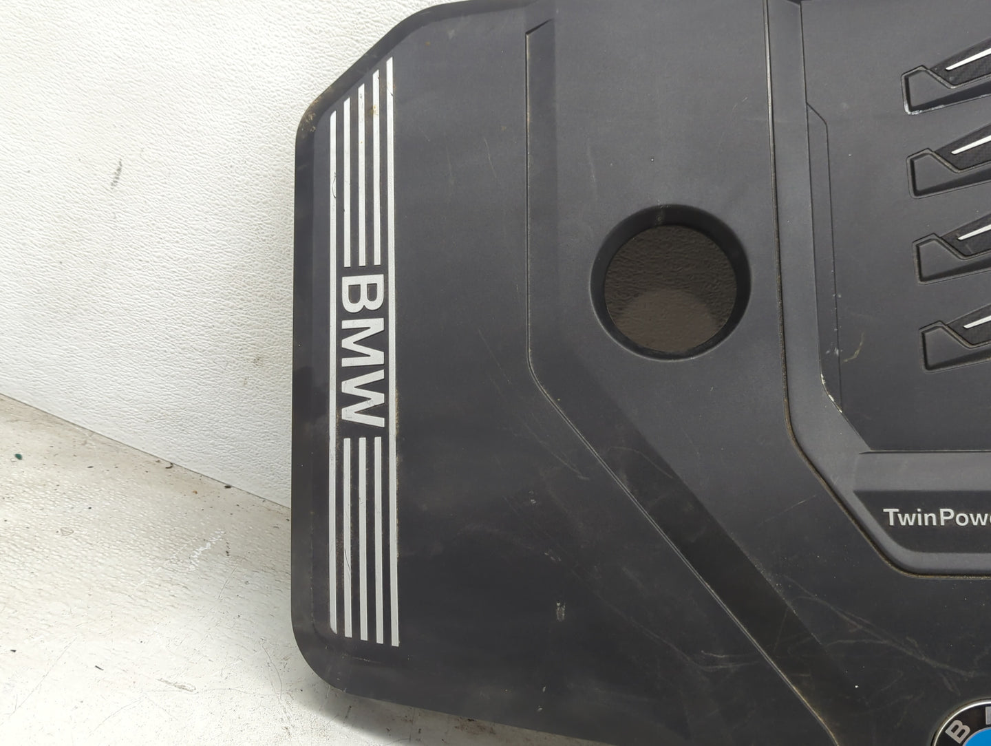 2020 Bmw 330i Engine Cover 1453599 - Oemusedautoparts1.com