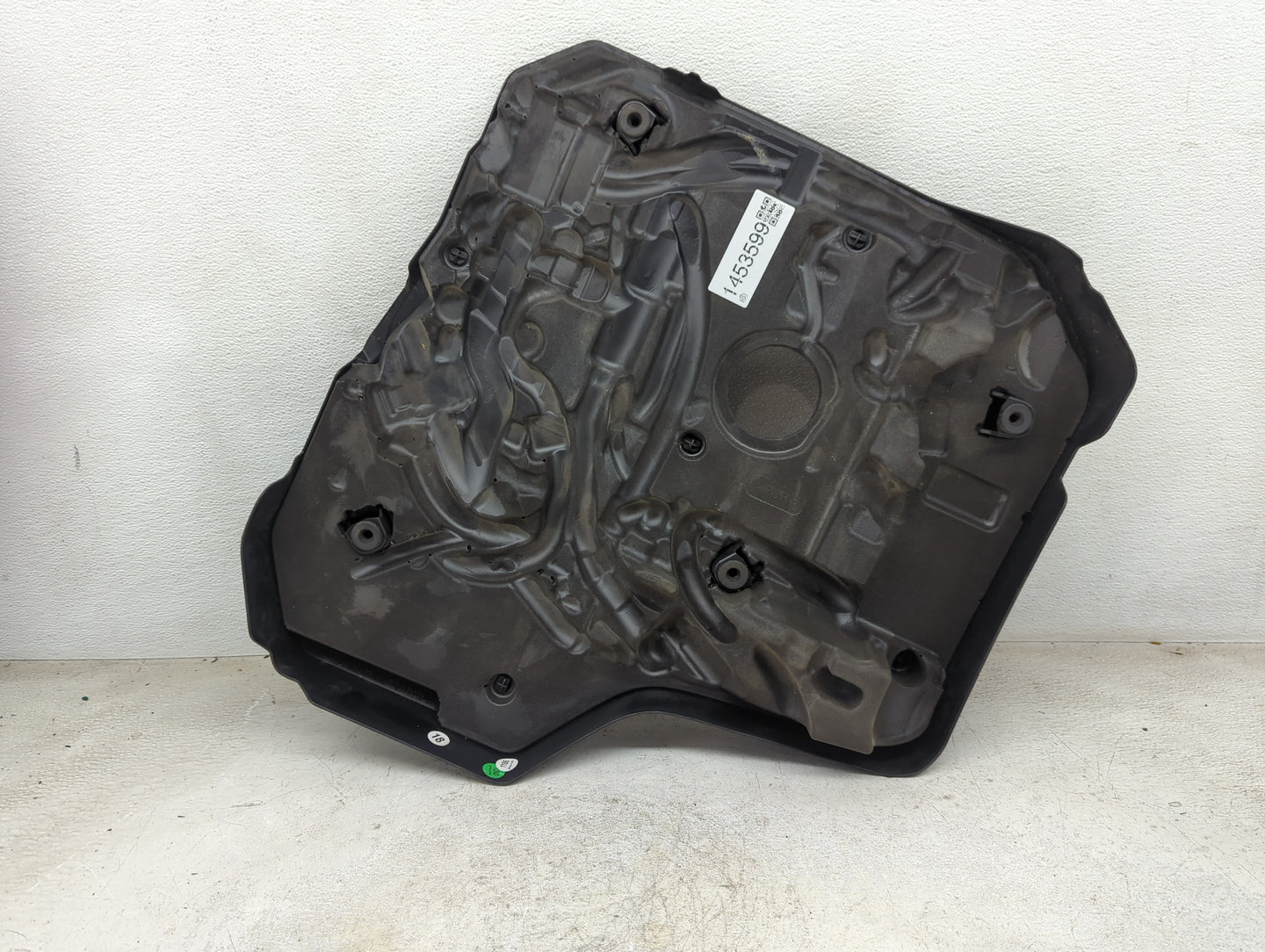 2020 Bmw 330i Engine Cover 1453599 - Oemusedautoparts1.com
