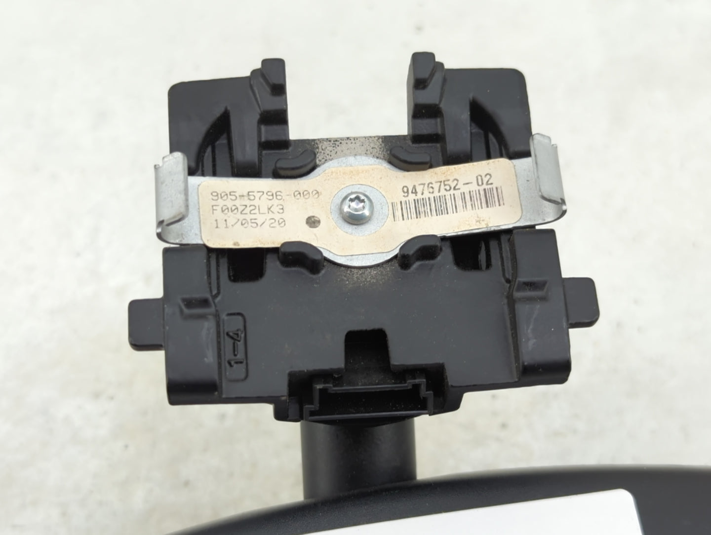 2020 Bmw 330i Interior Rear View Mirror Replacement OEM P/N:9476752-02 905-5796-000, F00Z2LK3, 048370, GNTX-1327 Fits OEM Us