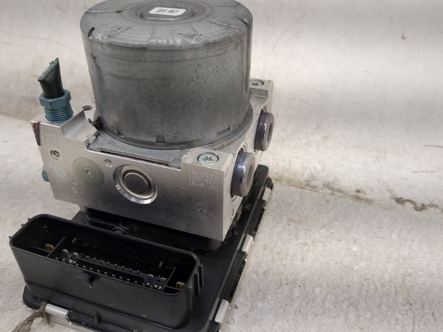 2019-2020 Bmw 330i ABS Pump Control Module Replacement Fits Fits 2019 2020 OEM Used Auto Parts - Oemusedautoparts1.com