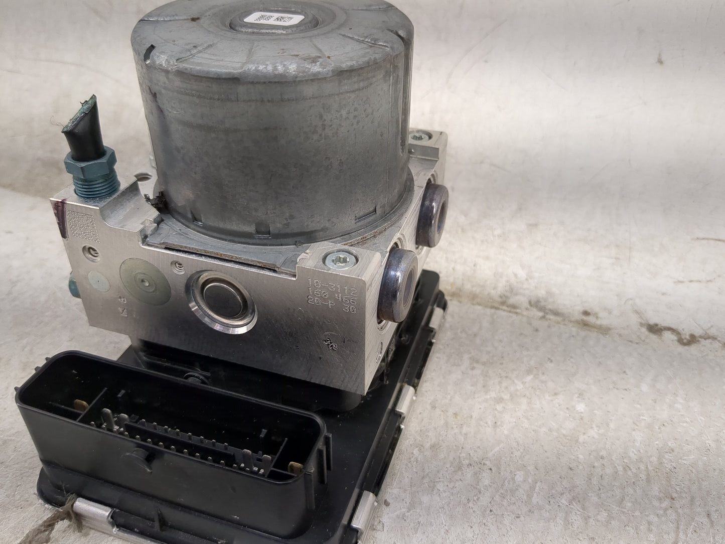 2019-2020 Bmw 330i ABS Pump Control Module Replacement Fits Fits 2019 2020 OEM Used Auto Parts - Oemusedautoparts1.com
