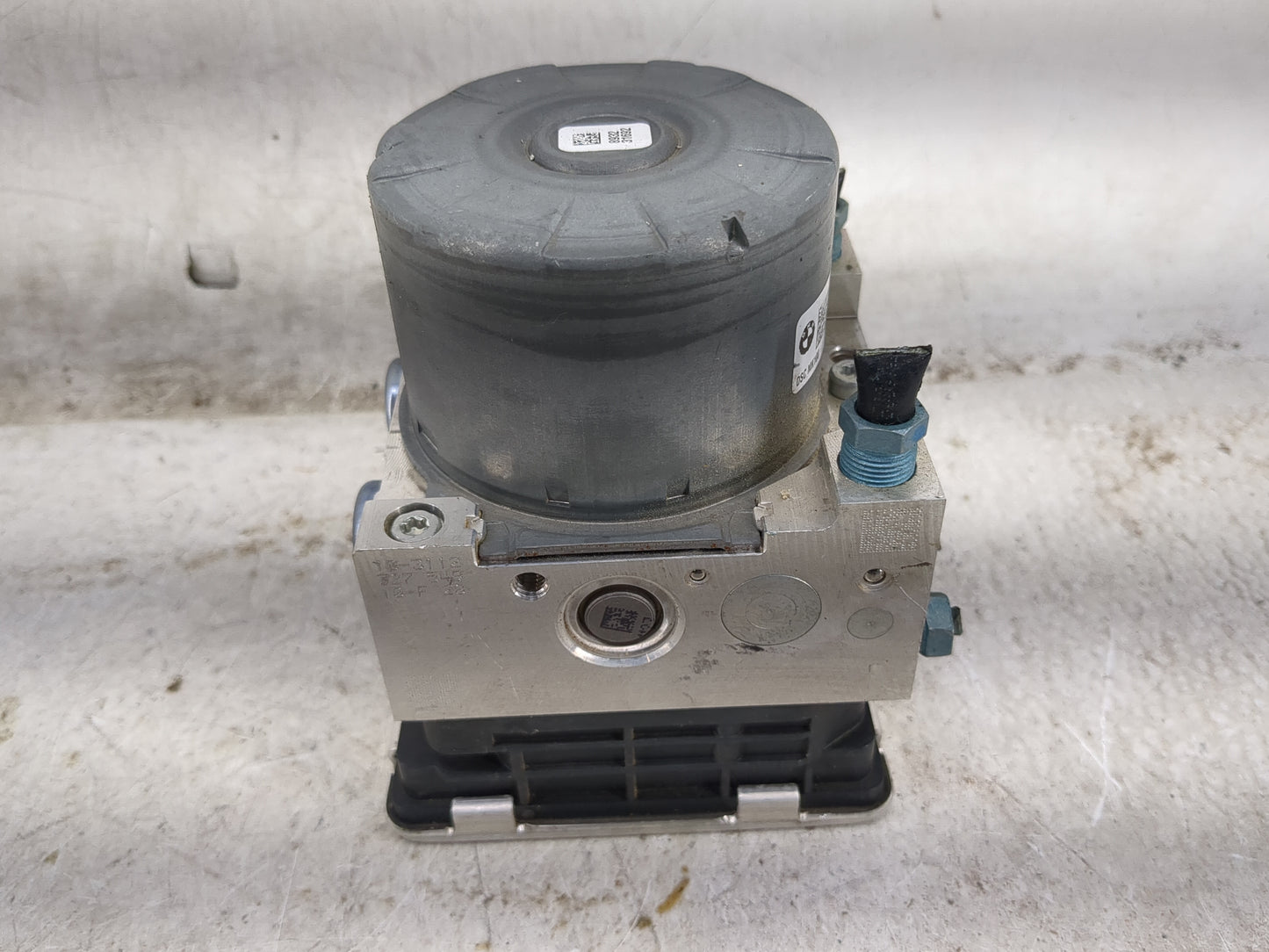 2019-2020 Bmw 330i ABS Pump Control Module Replacement Fits Fits 2019 2020 OEM Used Auto Parts - Oemusedautoparts1.com
