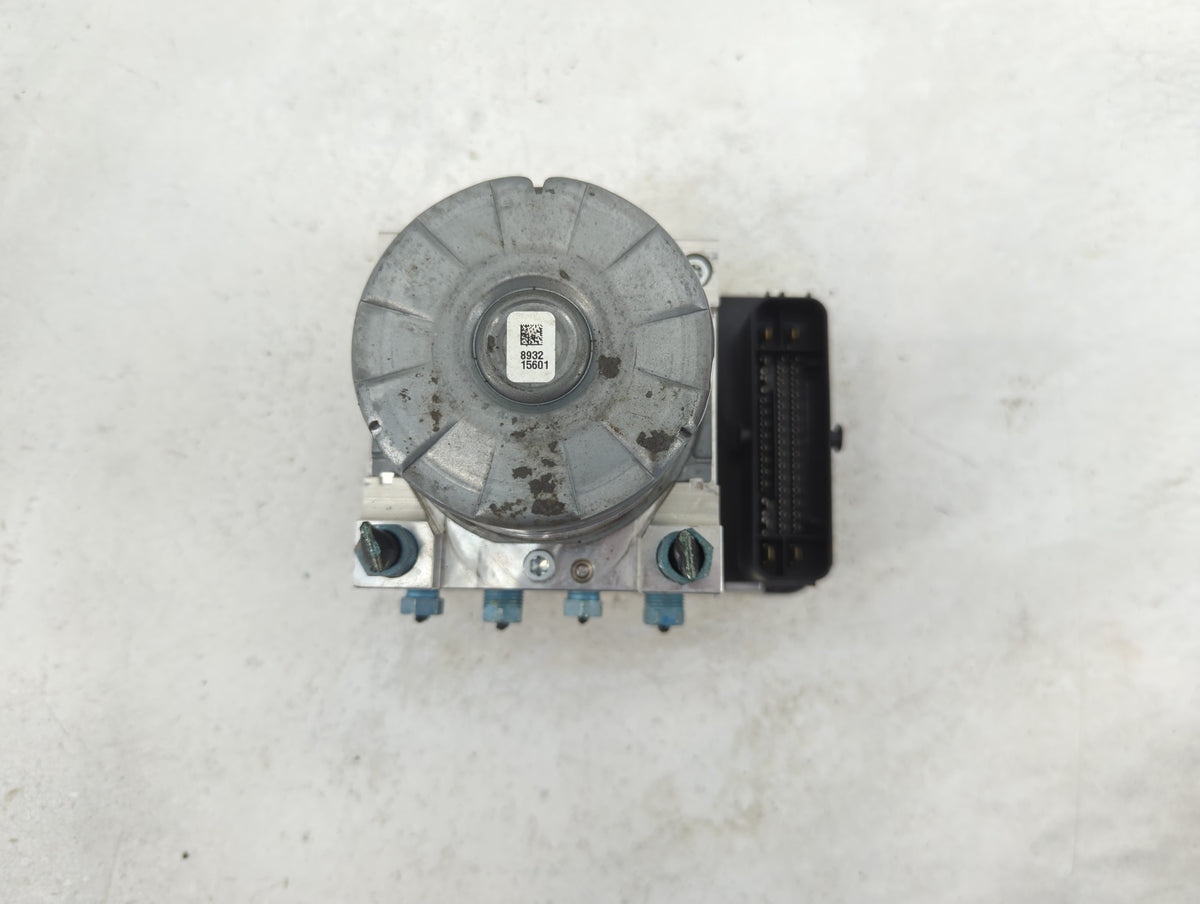 2020 Bmw 330i Anti-Lock Brake ABS Pump Module Actuator OEM P/N:5A179D2-01 10.0220-2135.4 Fits OEM Used Auto Parts - Oemuseda