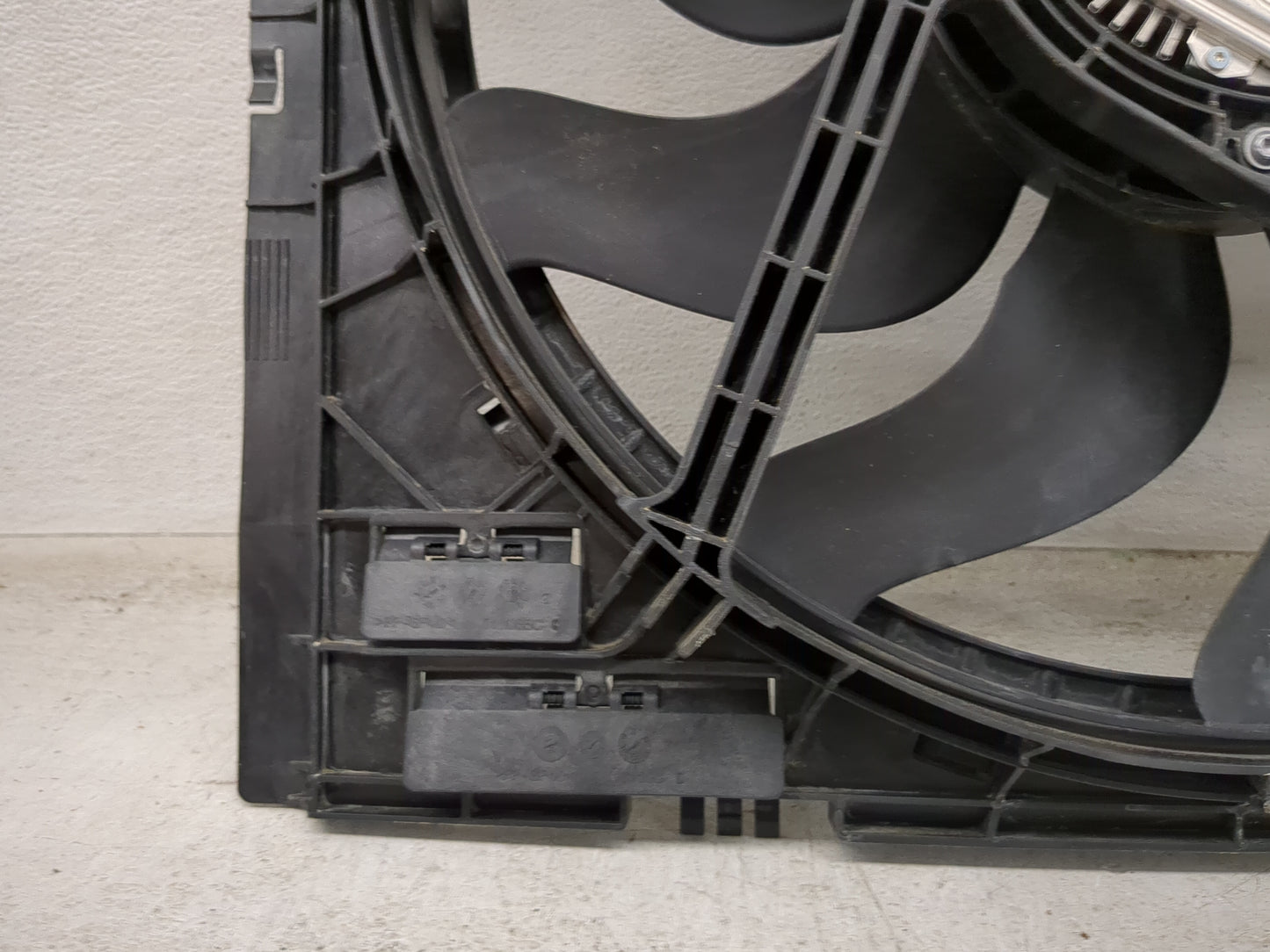 2020 Bmw 330i Electric Radiator Cooling Fan Motor Assembly 1460647 - Oemusedautoparts1.com