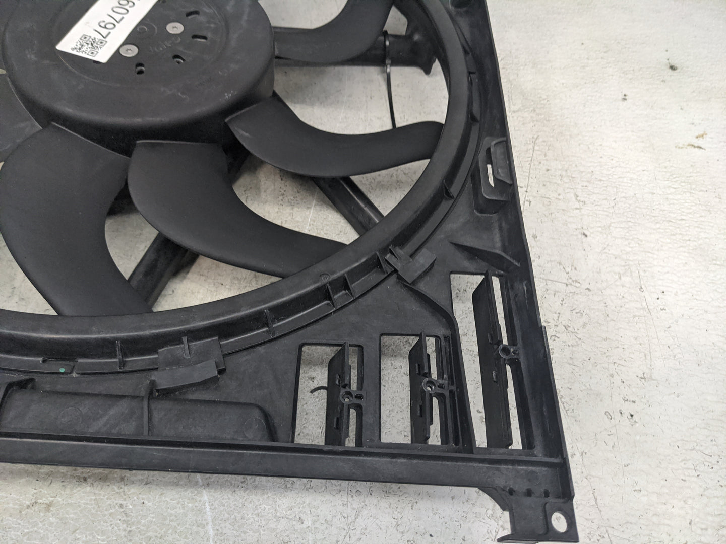 2020 Bmw 330i Electric Radiator Cooling Fan Motor Assembly 1460797 - Oemusedautoparts1.com