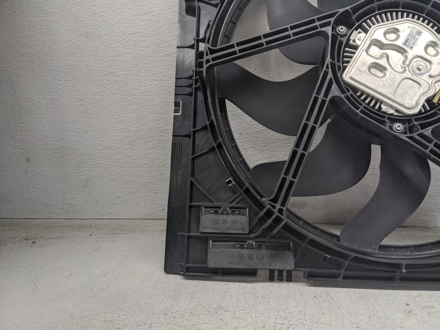 2020 Bmw 330i Electric Radiator Cooling Fan Motor Assembly 1460798 - Oemusedautoparts1.com