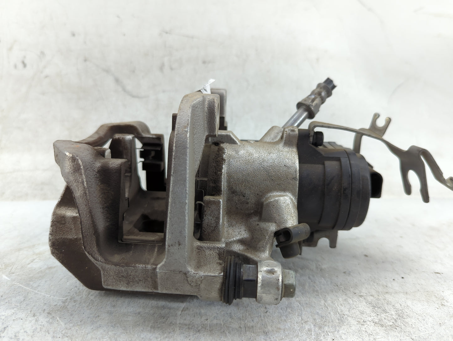 2019-2021 Bmw 330i Rear Passenger Right Brake Caliper 1460927 - Oemusedautoparts1.com