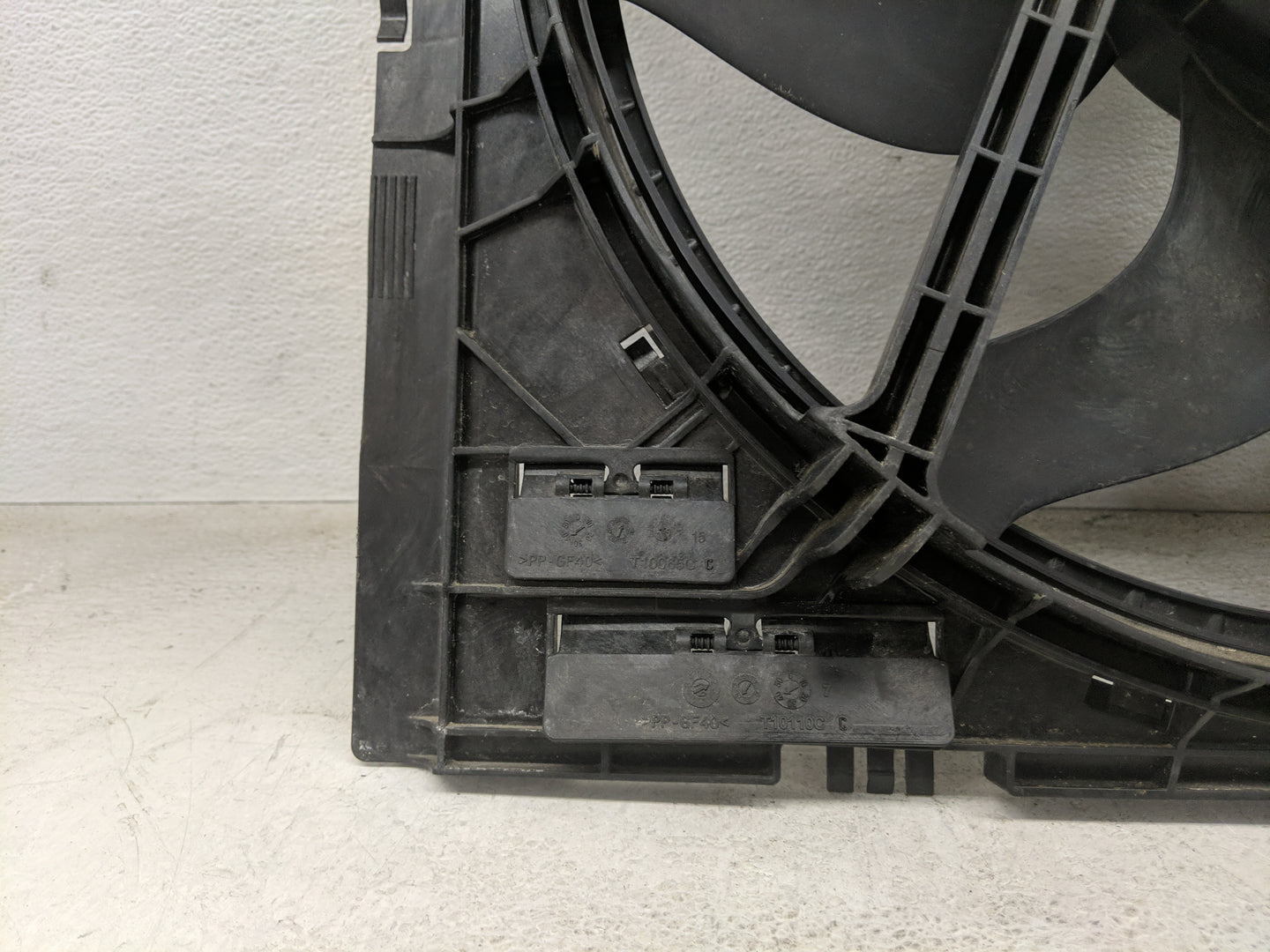 2020 Bmw 330i Electric Radiator Cooling Fan Motor Assembly 1461292 - Oemusedautoparts1.com