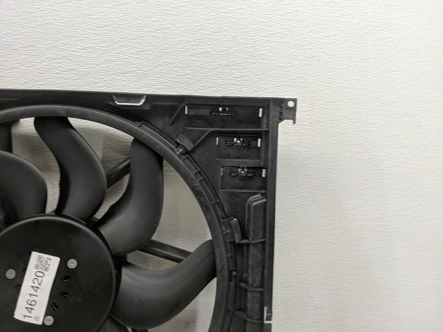 2020 Bmw 330i Electric Radiator Cooling Fan Motor Assembly 1461420 - Oemusedautoparts1.com
