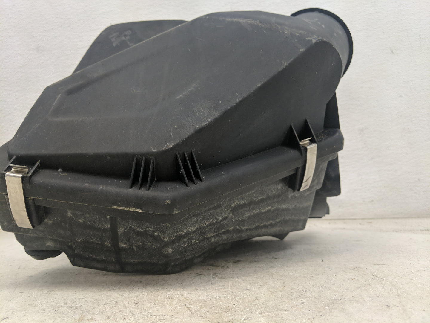 2019-2021 Bmw 330i Air Cleaner Intake-duct Hose Tube 1464739 - Oemusedautoparts1.com