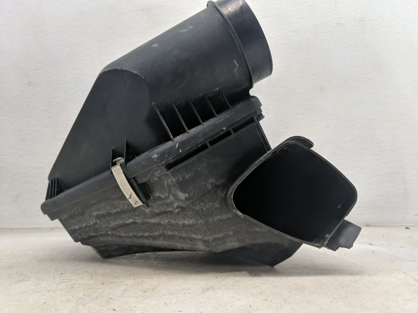 2019-2021 Bmw 330i Air Cleaner Intake-duct Hose Tube 1464739 - Oemusedautoparts1.com