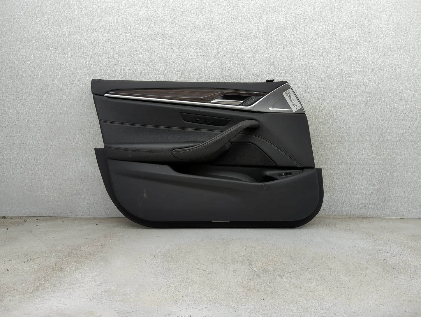 2020 Bmw 530 Front Left Driver Interior Door Panel Trim Black - Oemusedautoparts1.com