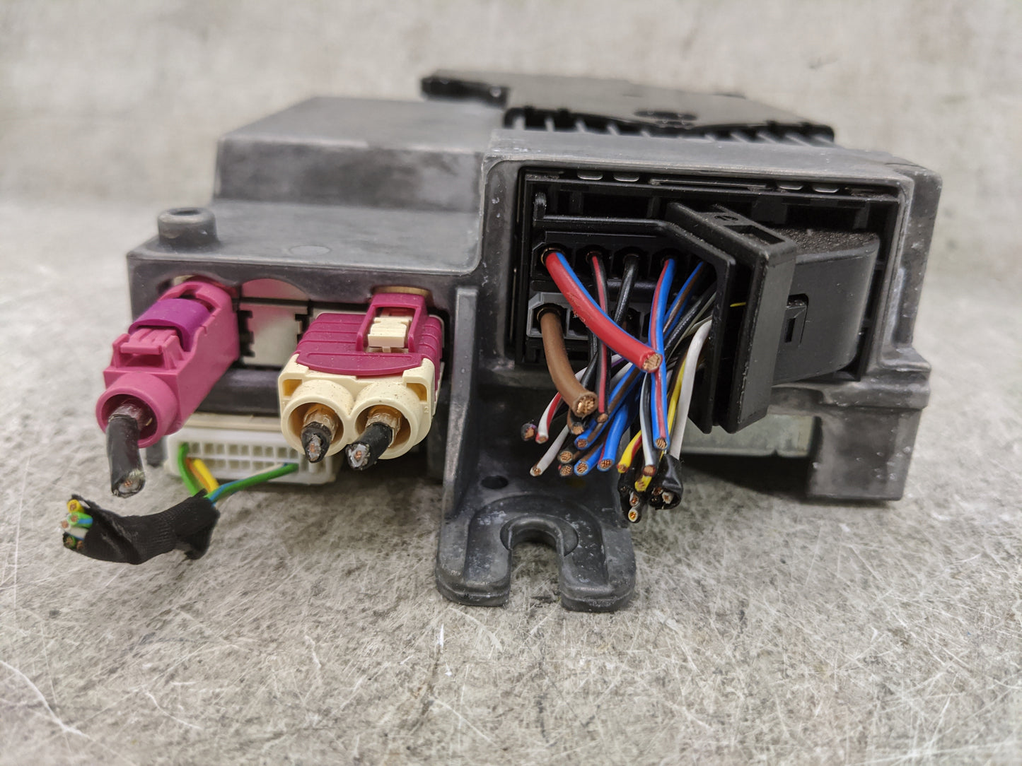 Bmw 530 Radio Speaker Amplifier 1477277 - Oemusedautoparts1.com