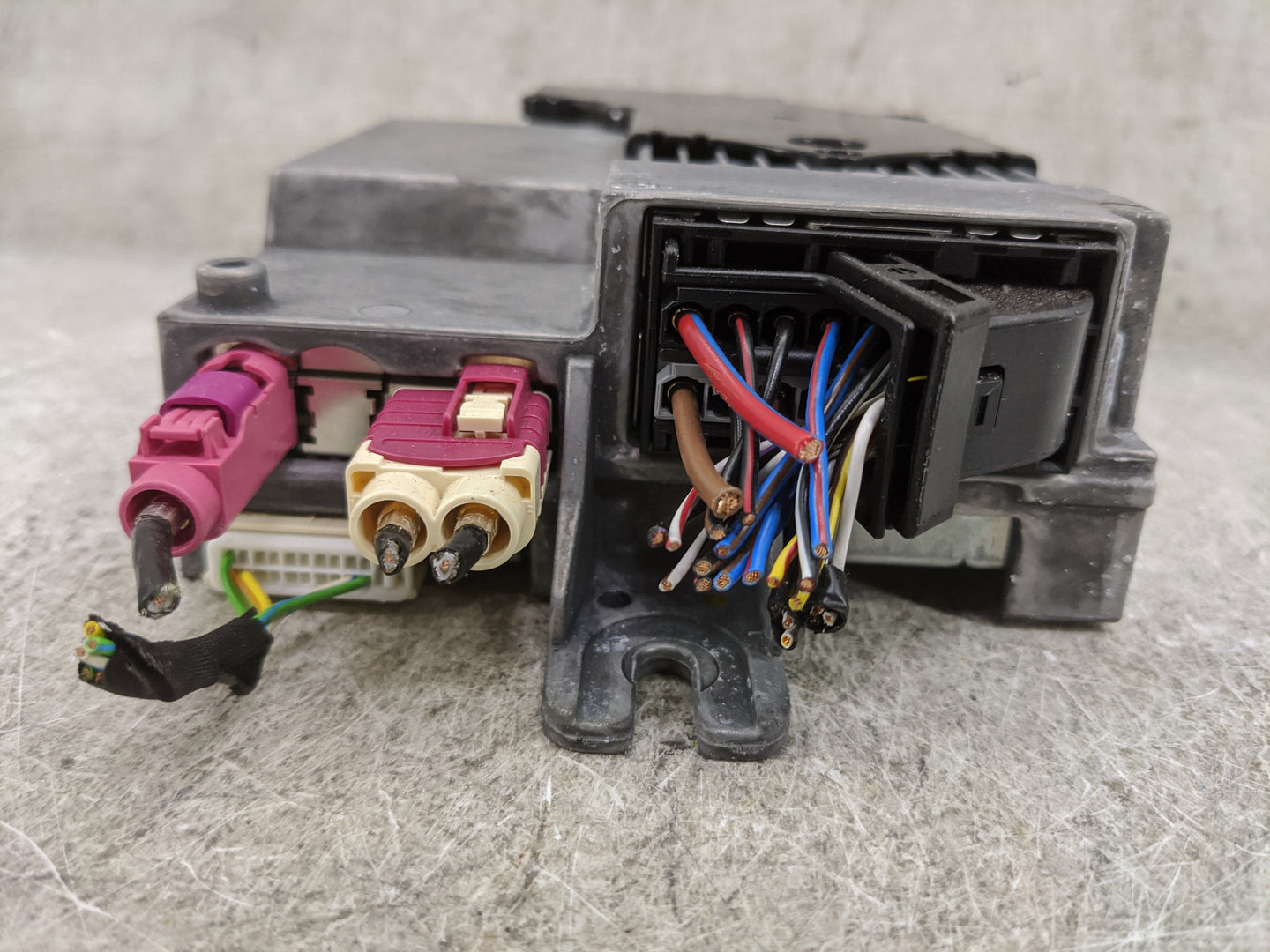 Bmw 530 Radio Speaker Amplifier 1477277 - Oemusedautoparts1.com
