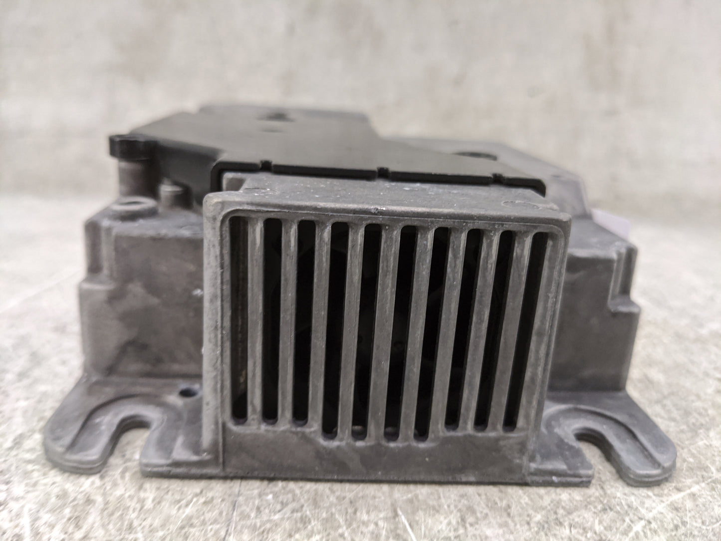 Bmw 530 Radio Speaker Amplifier 1477277 - Oemusedautoparts1.com