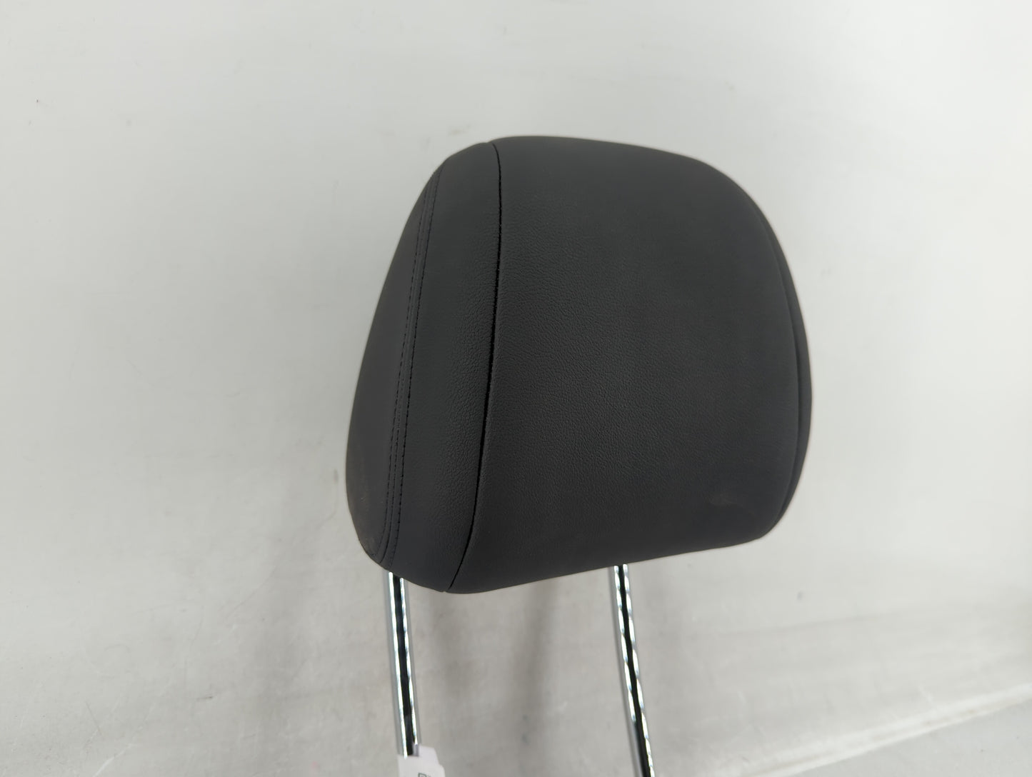 2020 Bmw 530i Headrest Head Rest Rear Seat Fits OEM Used Auto Parts - Oemusedautoparts1.com