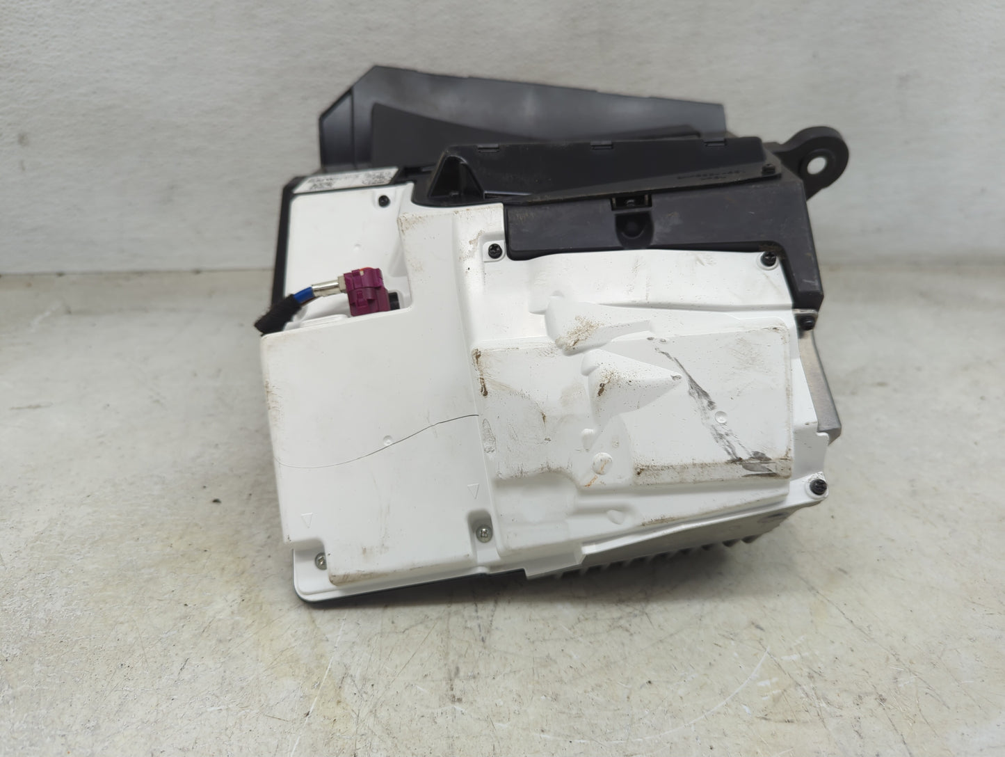 2020-2020 Bmw 540i Information Display Screen - Oemusedautoparts1.com