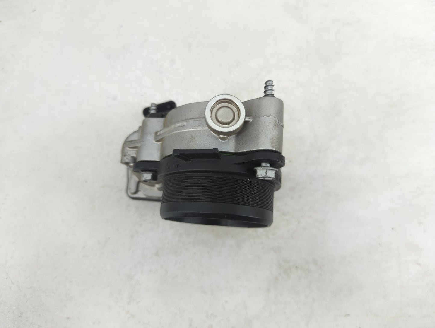 2020 Bmw M8 Throttle Body P/N:7619008 A2C15022400 Fits Fits 2016 2017 2018 2019 2021 2022 OEM Used Auto Parts - Oemusedautop