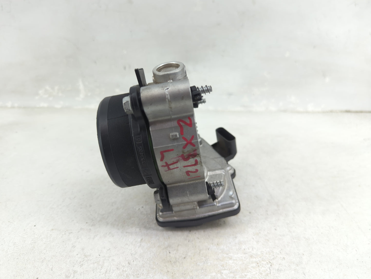 2020 Bmw M8 Throttle Body P/N:7619008 A2C15022400 Fits Fits 2016 2017 2018 2019 2021 2022 OEM Used Auto Parts - Oemusedautop