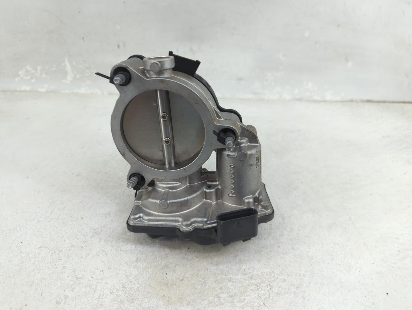 2020 Bmw M8 Throttle Body P/N:7619008 A2C15022400 Fits Fits 2016 2017 2018 2019 2021 2022 OEM Used Auto Parts - Oemusedautop