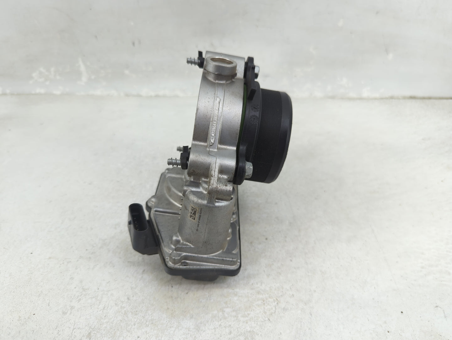 2020 Bmw M8 Throttle Body P/N:7619008 A2C15022400 Fits Fits 2016 2017 2018 2019 2021 2022 OEM Used Auto Parts - Oemusedautop