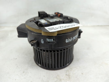 2020 Bmw M8 Heater AC Blower Motor P/N:0130309508 F011500123, DK409007 Fits Fits 2016 2017 2018 2019 OEM Used Auto Parts - O