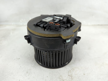 2020 Bmw M8 Heater AC Blower Motor P/N:0130309508 F011500123, DK409007 Fits Fits 2016 2017 2018 2019 OEM Used Auto Parts - O