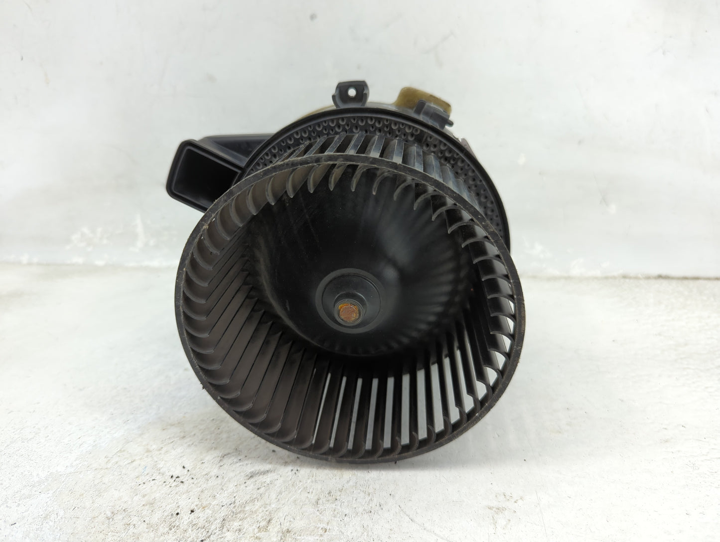 2020 Bmw M8 Heater AC Blower Motor P/N:0130309508 F011500123, DK409007 Fits Fits 2016 2017 2018 2019 OEM Used Auto Parts - O