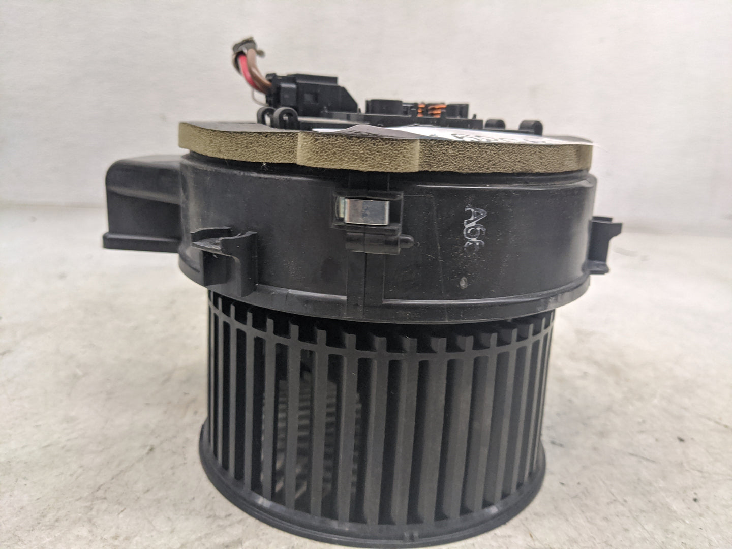 2020 Bmw M8 Heater AC Blower Motor P/N:F011500123 0130309508 Fits OEM Used Auto Parts - Oemusedautoparts1.com