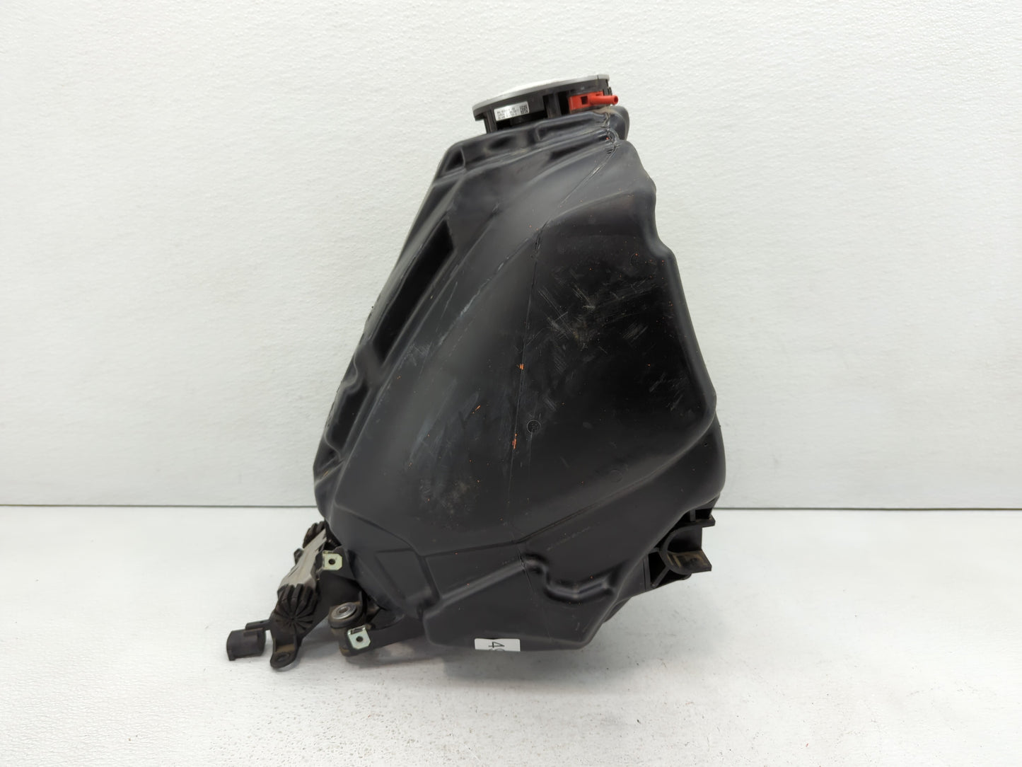 2020 Bmw R1200r K27 Fuel Tank Door Lid Gas Tank - Oemusedautoparts1.com