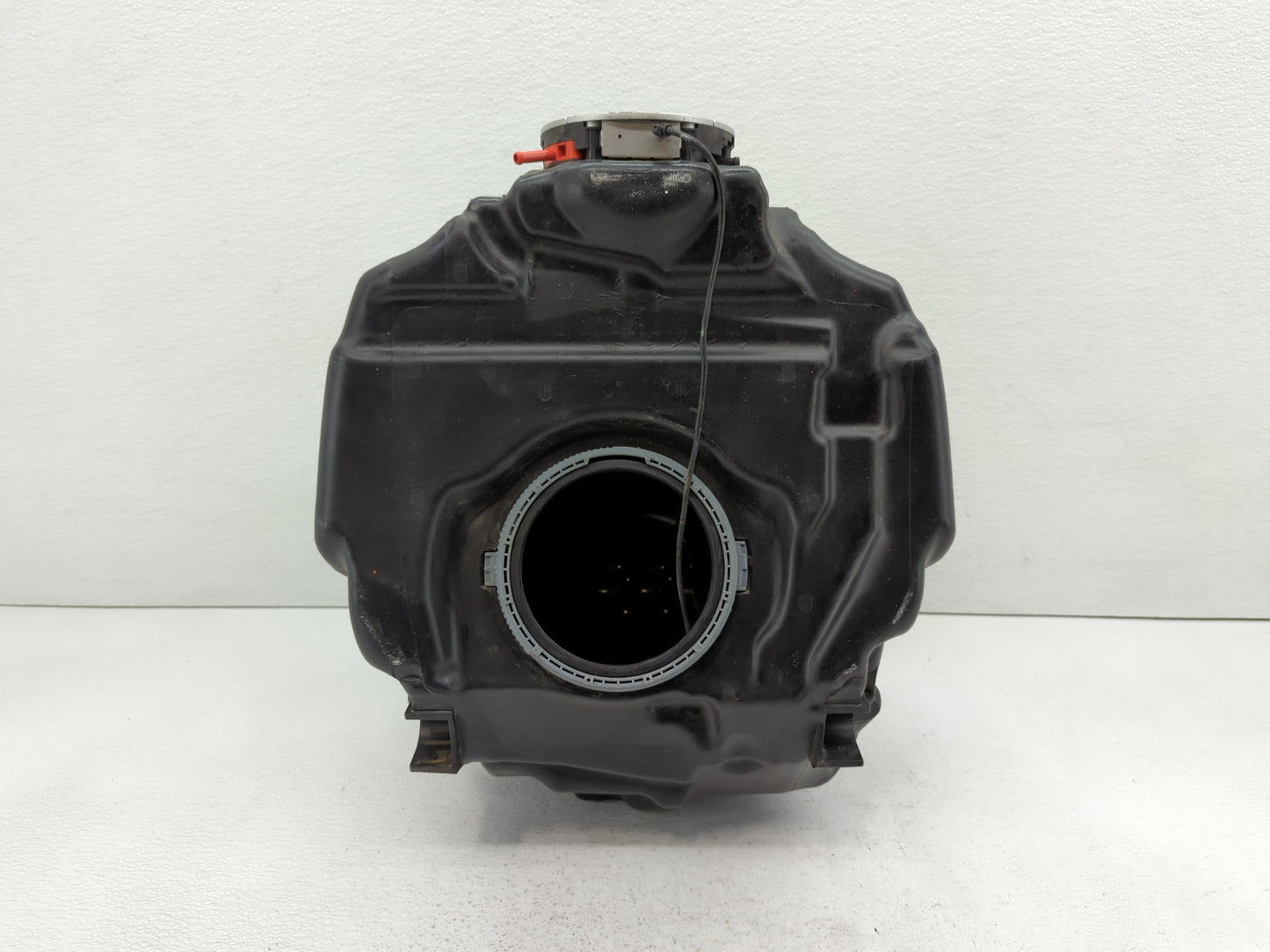 2020 Bmw R1200r K27 Fuel Tank Door Lid Gas Tank - Oemusedautoparts1.com