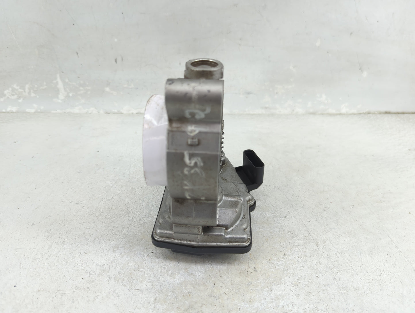 2018-2020 Bmw X2 Throttle Body P/N:7619008 A2C15022400 Fits Fits 2016 2017 2018 2019 2020 2021 2022 OEM Used Auto Parts - Oe