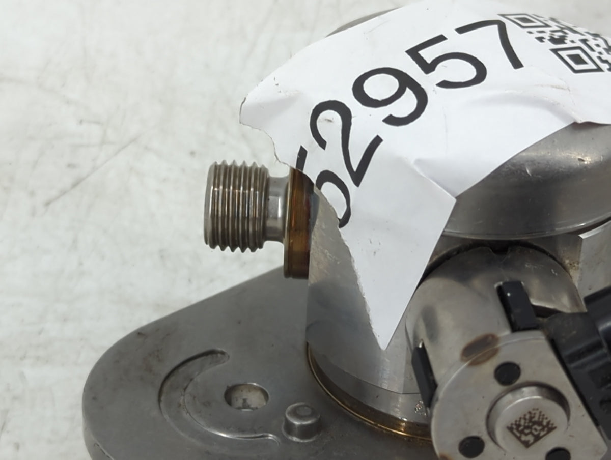 Bmw X2 Electrical Gas Fuel Pump Assembly 1452957 - Oemusedautoparts1.com