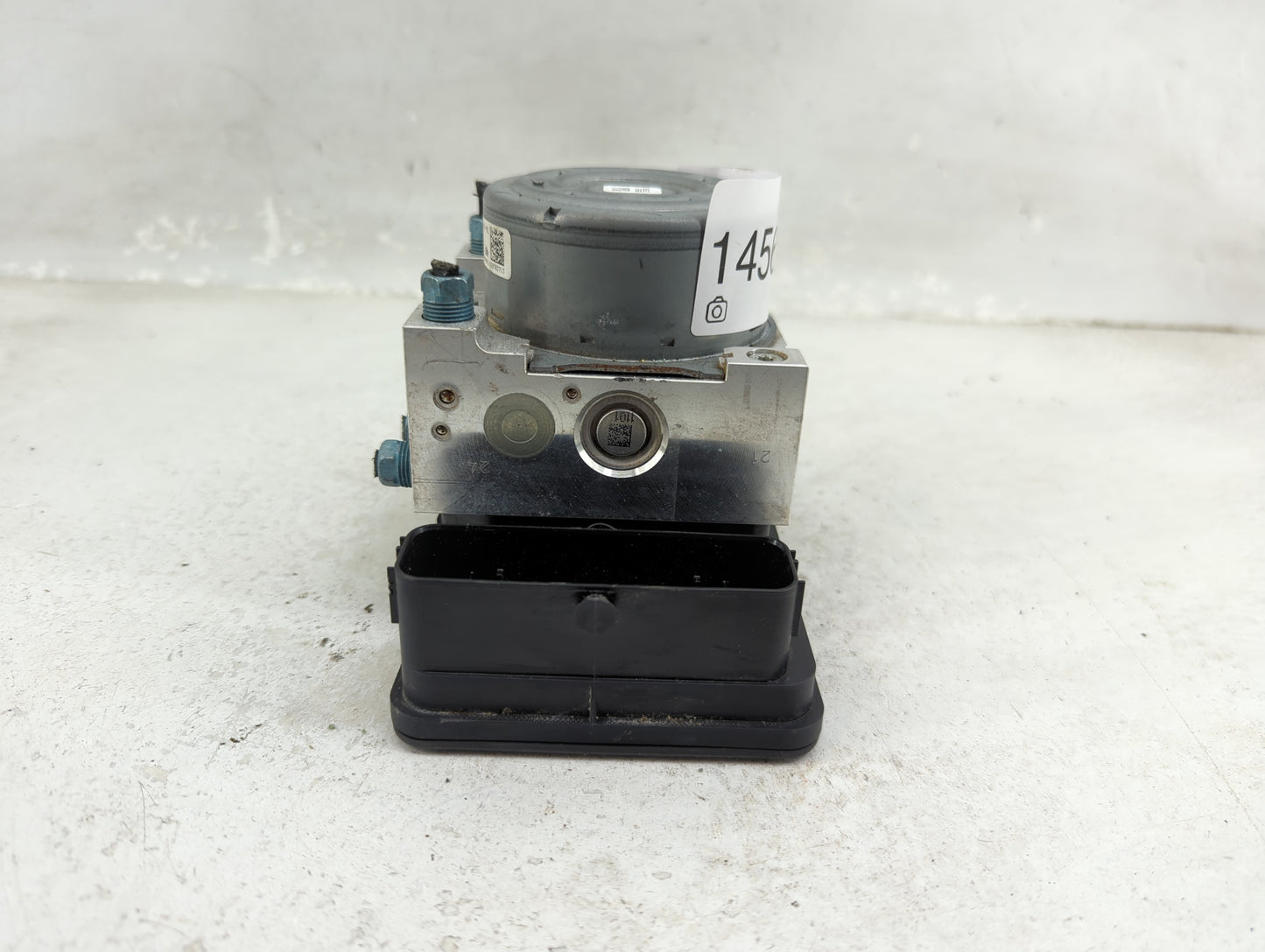 2018-2020 Bmw X2 ABS Pump Control Module Replacement P/N:7 915 657 Fits Fits 2016 2017 2018 2019 2020 2021 OEM Used Auto Par