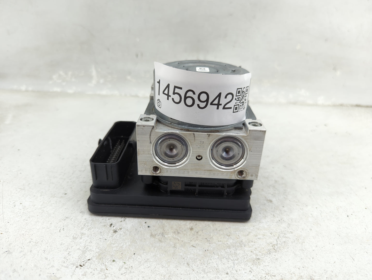 2018-2020 Bmw X2 ABS Pump Control Module Replacement P/N:7 915 657 Fits Fits 2016 2017 2018 2019 2020 2021 OEM Used Auto Par