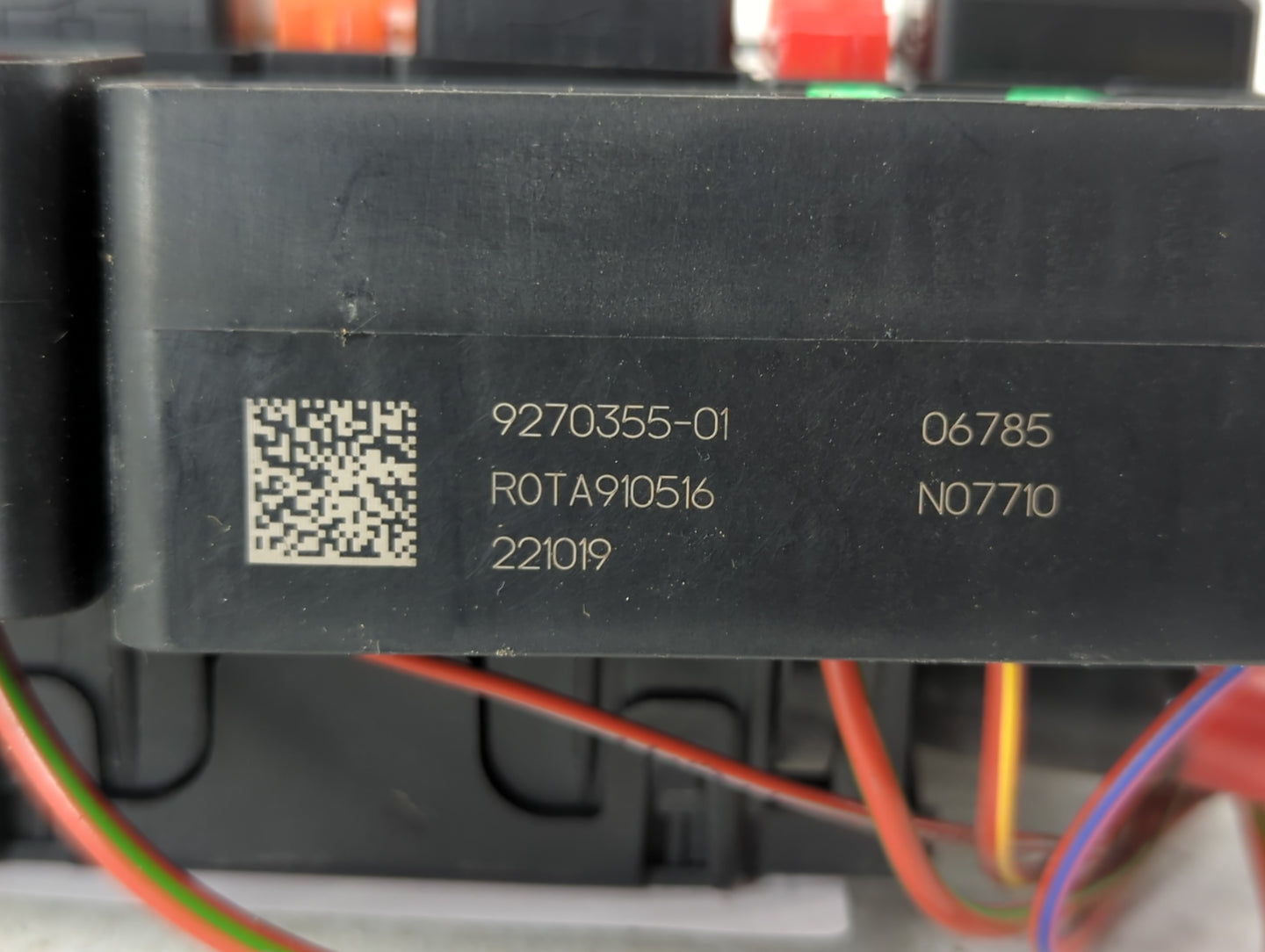 2018-2020 Bmw X2 Fusebox Fuse Box Panel Relay Module P/N:ROTA910516 9270355-01 Fits Fits 2018 2019 2020 OEM Used Auto Parts 