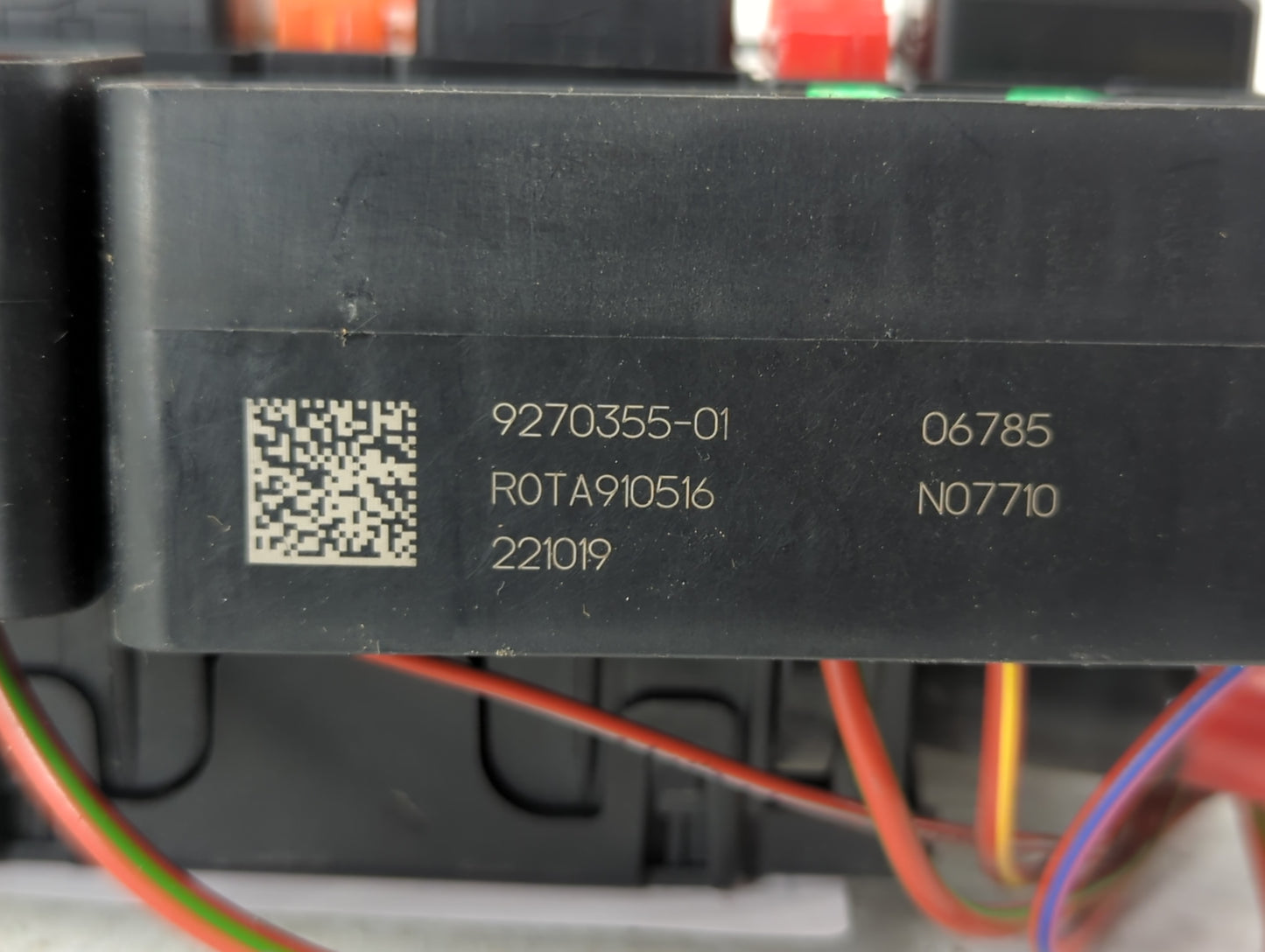 2018-2020 Bmw X2 Fusebox Fuse Box Panel Relay Module P/N:ROTA910516 9270355-01 Fits Fits 2018 2019 2020 OEM Used Auto Parts 