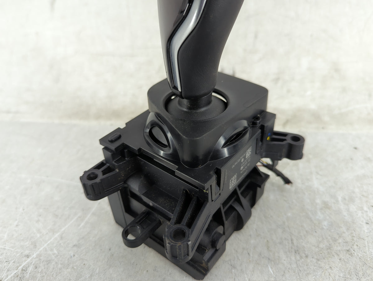 2020 Bmw X3 Floor Console Assembly Shifter - Oemusedautoparts1.com