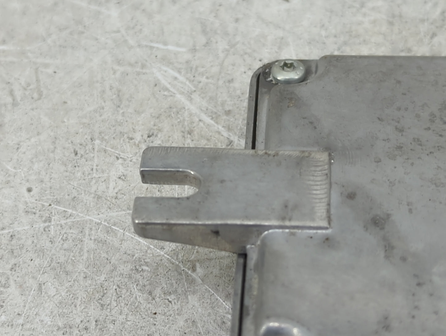 2018-2021 Bmw X3 Body Control Module Bcm Inner Cabin Fuse Box - Oemusedautoparts1.com
