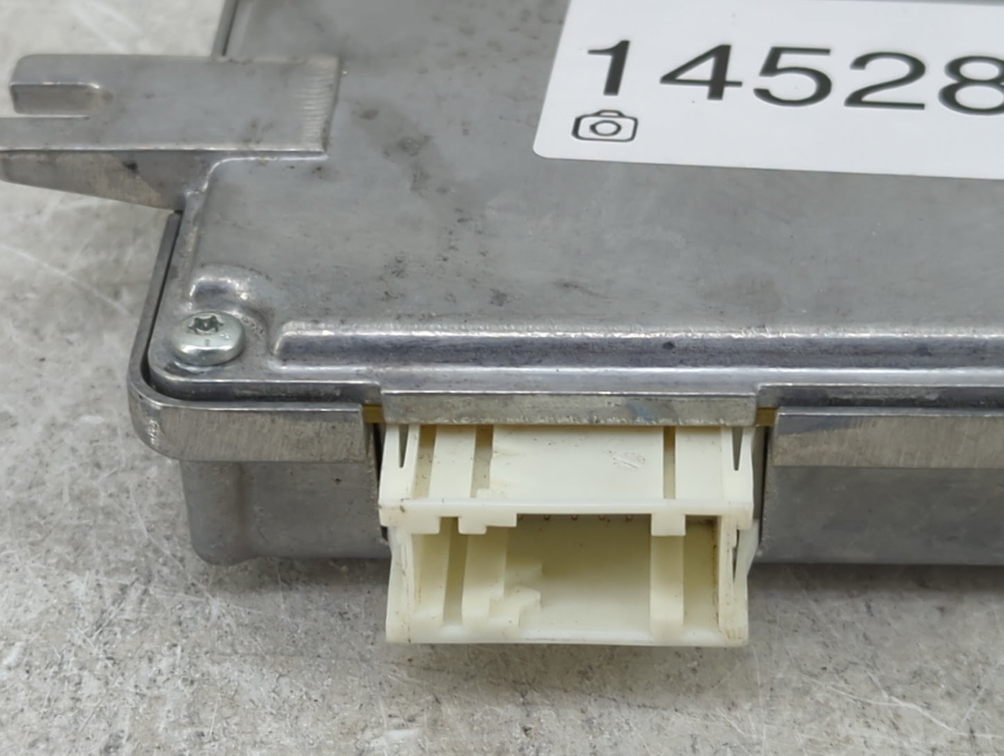 2018-2021 Bmw X3 Body Control Module Bcm Inner Cabin Fuse Box - Oemusedautoparts1.com
