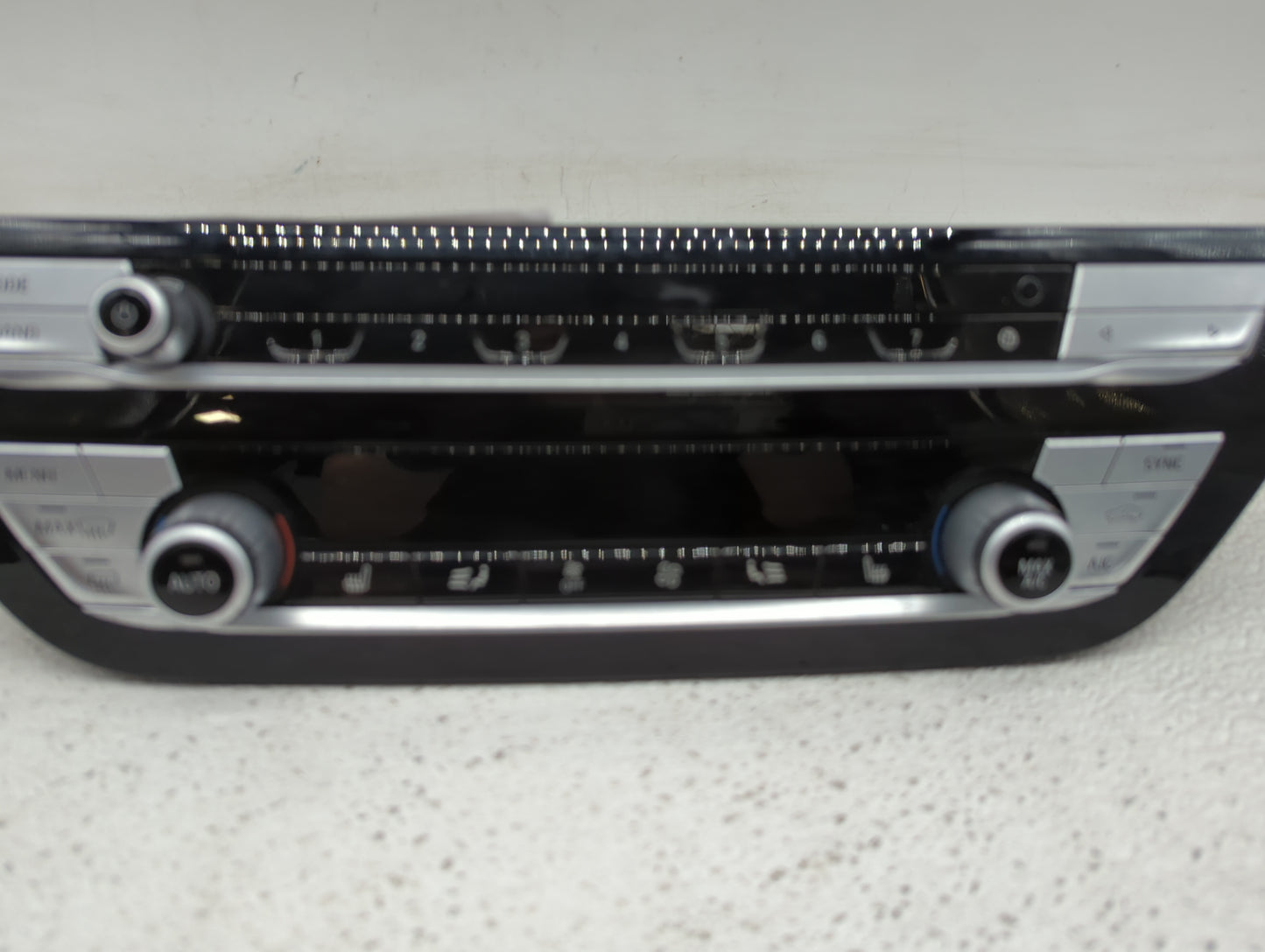 2018-2021 Bmw X3 Climate Control Module Temperature AC/Heater Replacement P/N:7951988-01 Fits Fits 2018 2019 2020 2021 OEM U