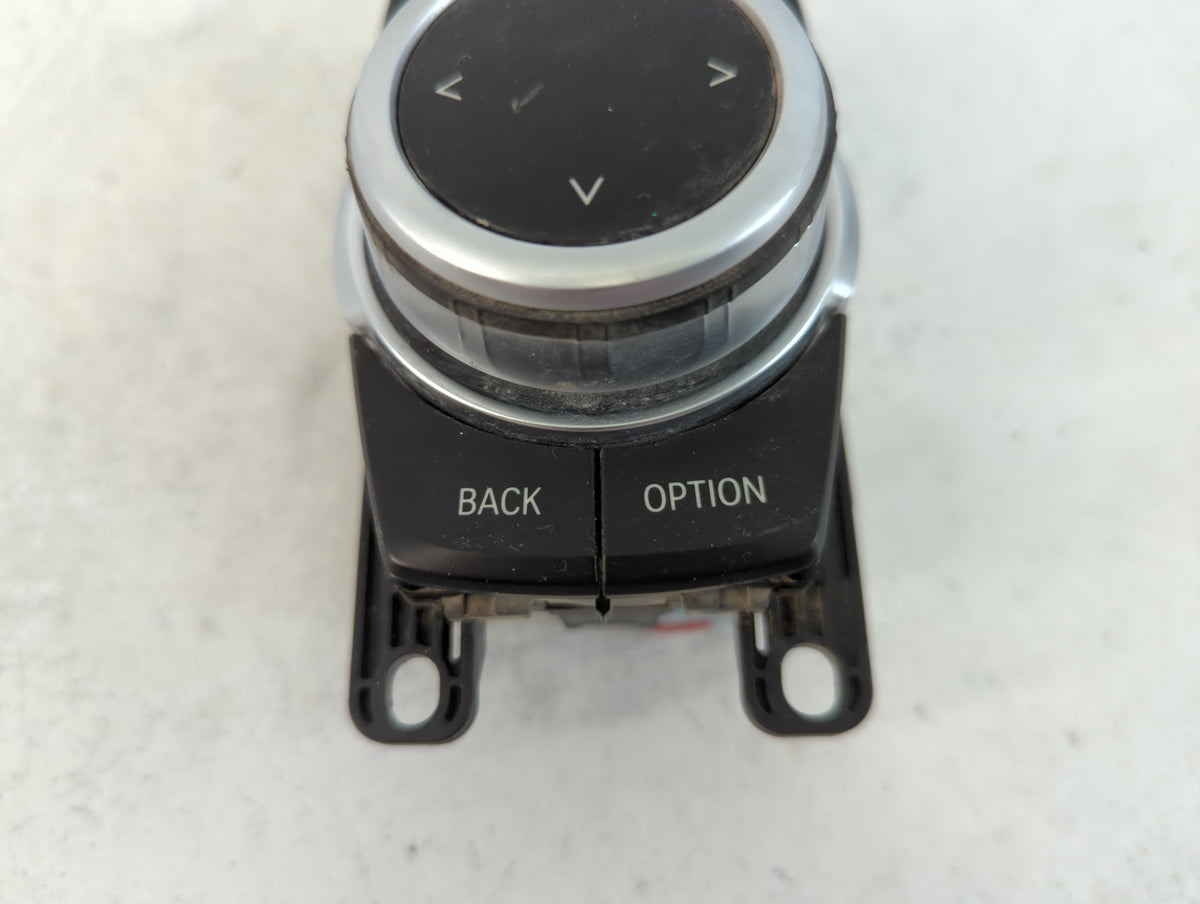 2020 Bmw X3 Am Fm Cd Player Radio Receiver - Oemusedautoparts1.com