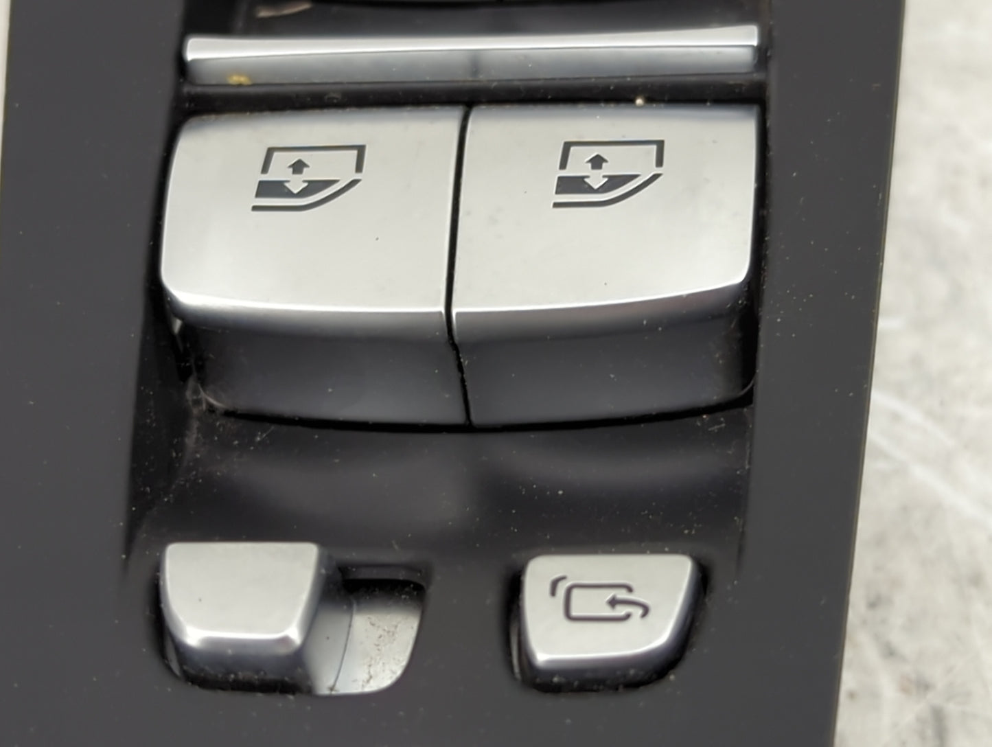 2019-2021 Bmw X7 Master Power Window Switch Replacement Driver Side Left P/N:9460493-01 L6-0733 Fits Fits 2019 2020 2021 OEM
