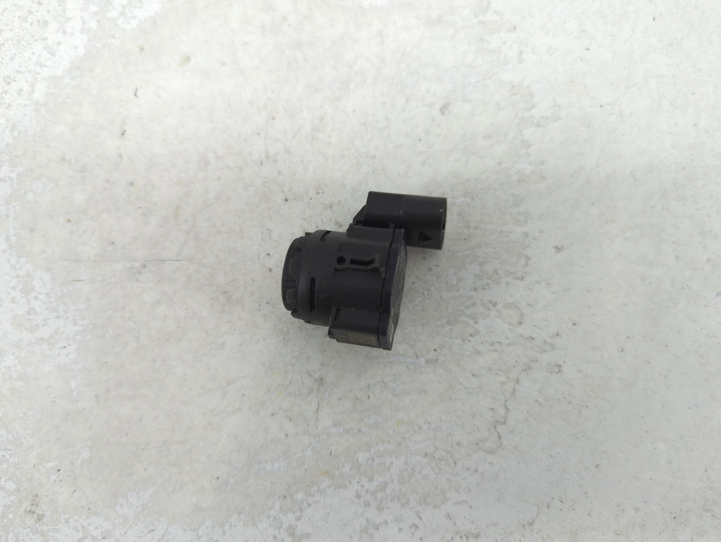 2020 Bmw X7 Front Park Assist Sensor Black 1457211 - Oemusedautoparts1.com