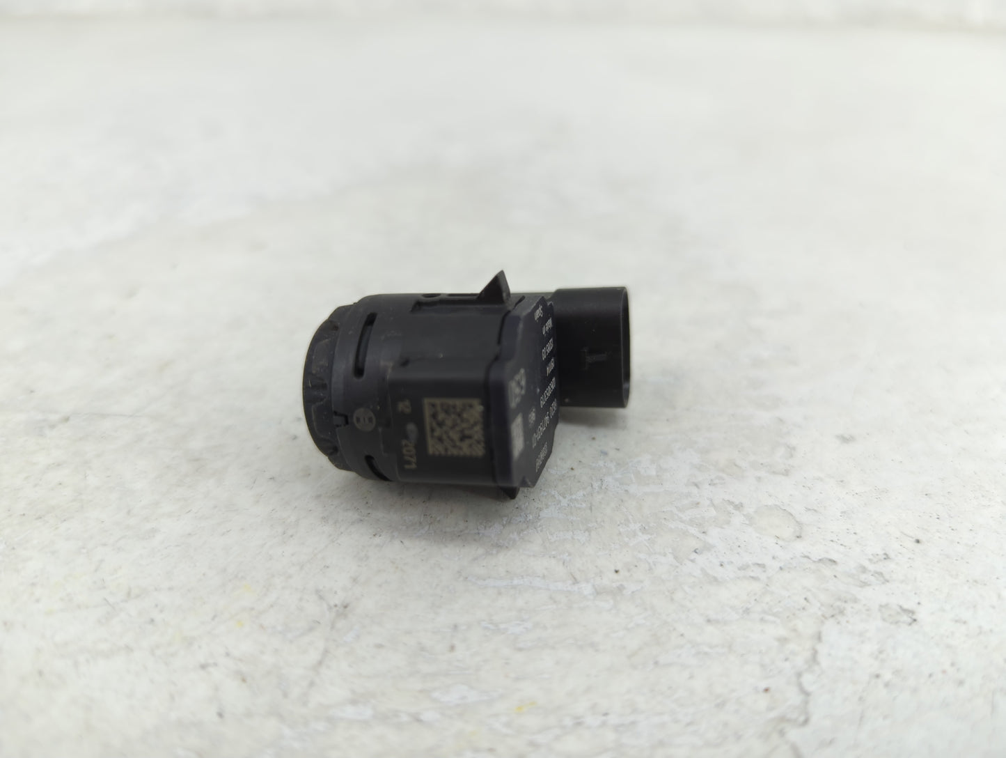 2020 Bmw X7 Front Park Assist Sensor Black 1457211 - Oemusedautoparts1.com